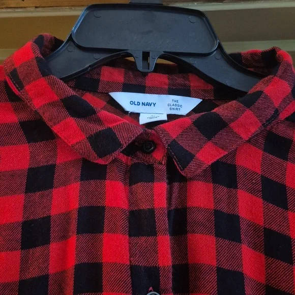Old Navy Women's Red and Black Plaid Gingham XL Long Sleeve Button Up Shirt - Picture 4 of 9